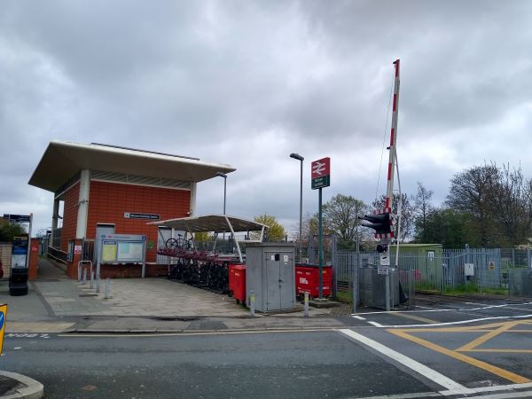 Mitcham Eastfields station